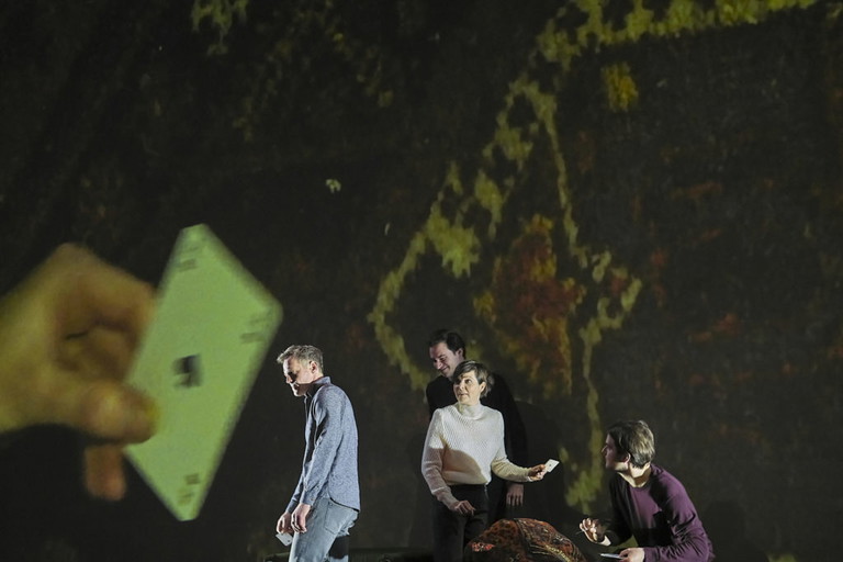 Johannes Zirner, Alexandra Henkel, Tim Werths, Philipp Hauß in „Die Traumdeutung nach Sigmund Freud".
