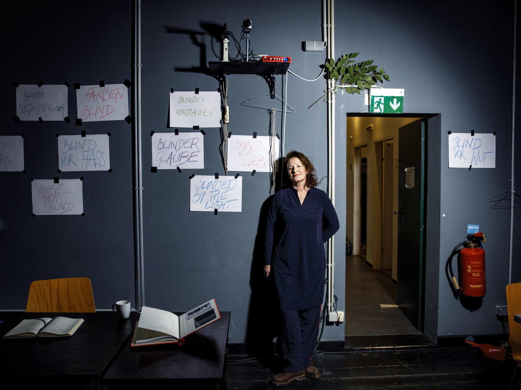 Die BÜHNE war zu Besuch bei den Proben für „Die Stadt der Blinden" in Aspern und hat Regisseurin Stephanie Mohr getroffen.