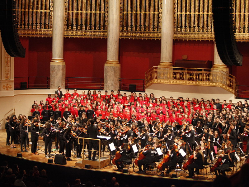 Am 13. März gehört die Bühne im Großen Saal des Wiener Konzerthauses den jungen Musiker*innen und Sänger*innen von Superar. 