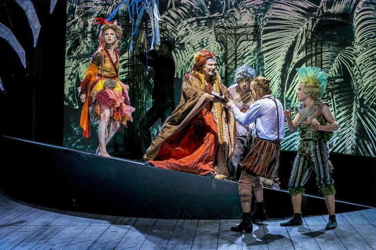 „Das große Shakespeare-Abenteuer“, u. a. mit Victoria Hauer, Marius Zernatto und Stefan Rosenthal. 
