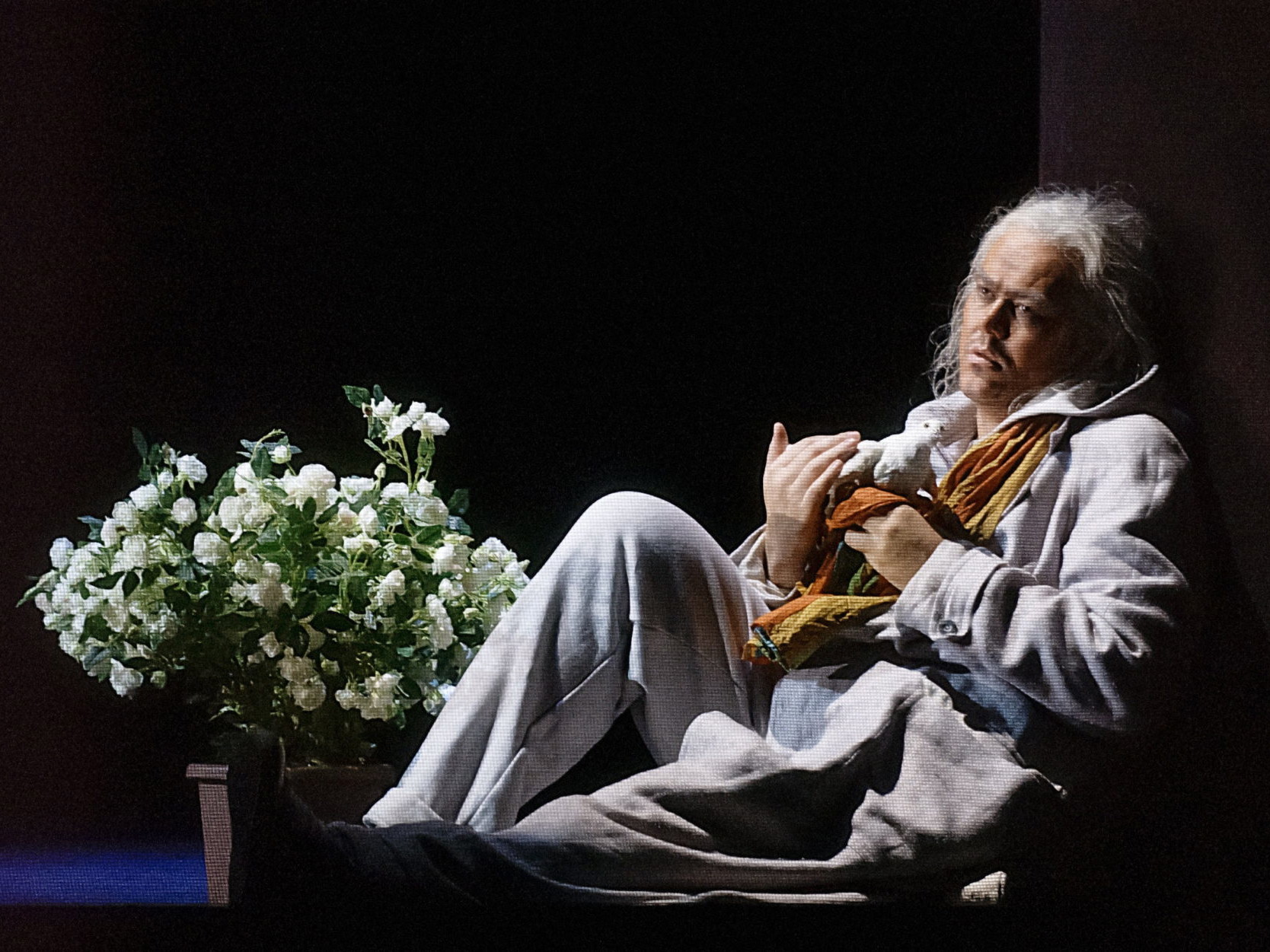 Als Eremit in „Der Freischütz“ war Albert Pesendorfer 2007 in Wien zu sehen. Er sang an der Volksoper auch schon den Sarastro in „Die Zauberflöte“ und den Timur in „Turandot“.