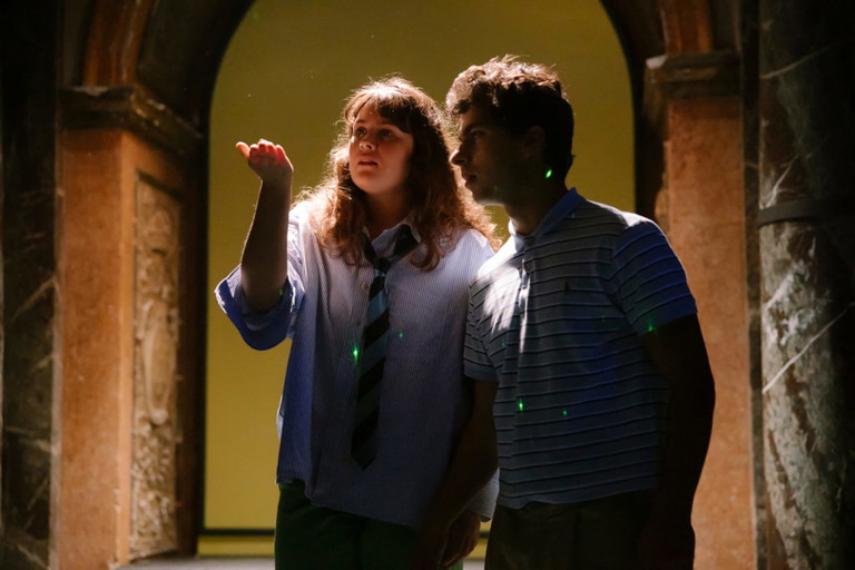 Eren Kavukoglu und Pilar Borower in „nachtschattengewächse“.