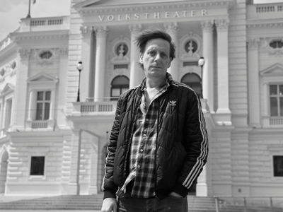 Volkstheater schreibt aus: Kay Voges macht Platz für seine*n Nachfolger*in.