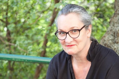 Zwischen Feierlaune und Partyverdruss: Susanne Brandt in „Die große Show"