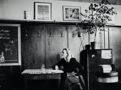 An bestimmte literarische Traditionen oder Strömungen möchte Lydia Haider mit ihren Texten nicht anknüpfen. Ihr zweiter für das Volkstheater geschriebene Theatertext bewegt sich an der Schnittstelle von Text und Musik. 