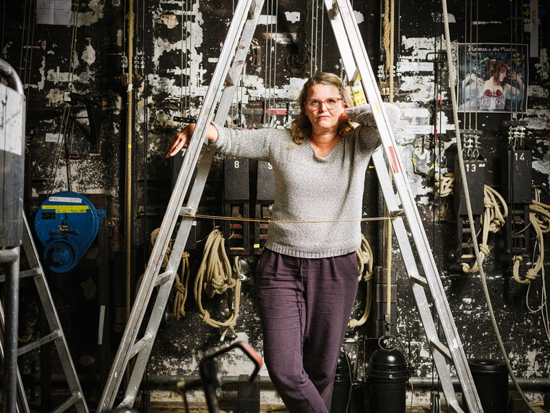 „Ich habe bei diesem Stück lauter Kapazunder der hohen Energie im Ensemble.“ Nicole Claudia Weber