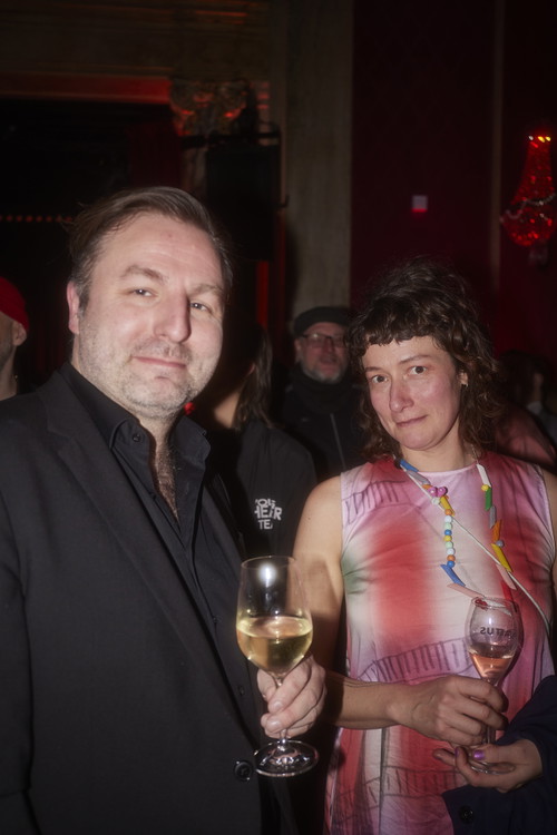 Waren früher WG-Kollegen: Jan Philipp Gloger und Sara Ostertag.