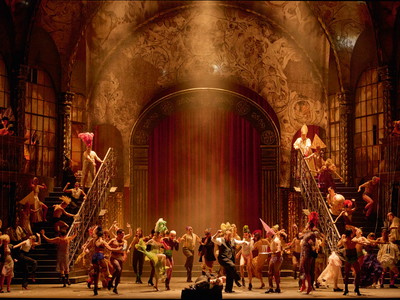 Sie haben noch nie eine Opern- oder Ballettvorstellung besucht? Sie waren noch nie in der Wiener Staatsoper? Gar kein Problem! 