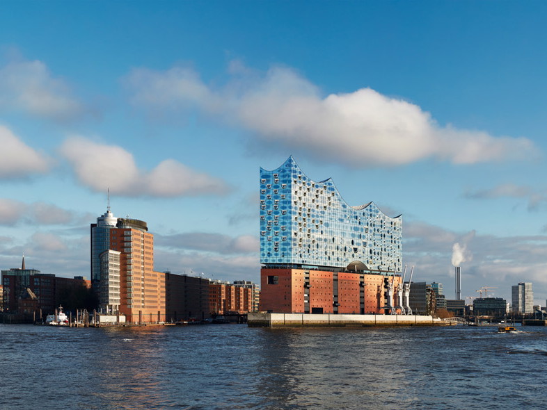 2017 eröffnet: die Hamburger Elbphilharmonie.