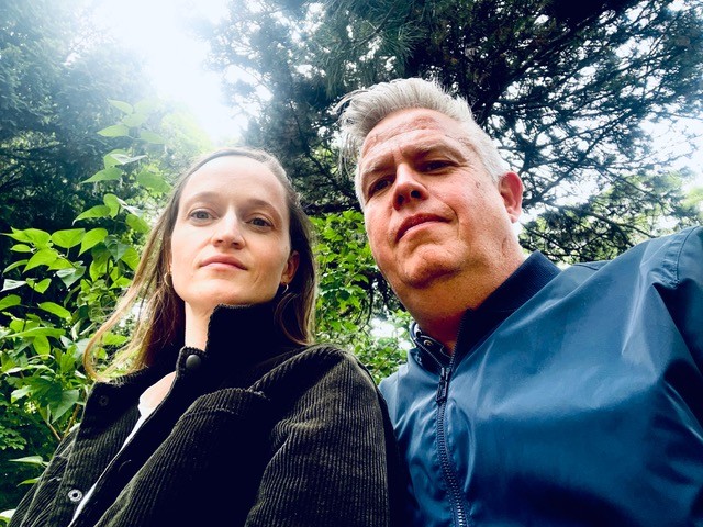 Der von Julia Meinx und Flo Staffelmayr gegründete Theaterverein Ansicht macht gesellschaftspolitisches Theater mit starker emanzipatorischer und interaktiver Herangehensweise für und mit jungen Menschen. Die Stücke entstehen in enger Zusammenarbeit mit der Zielgruppe selbst.