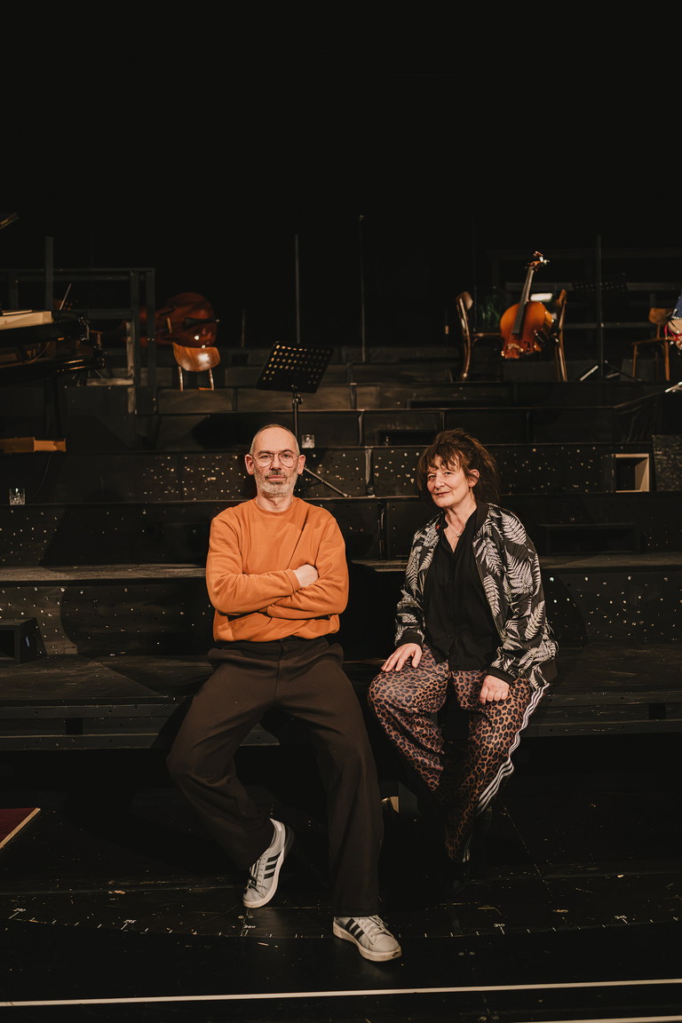 Regisseurin Stephanie Mohr und Wolfgang Schlögl, der die musikalische Leitung übernommen hat.