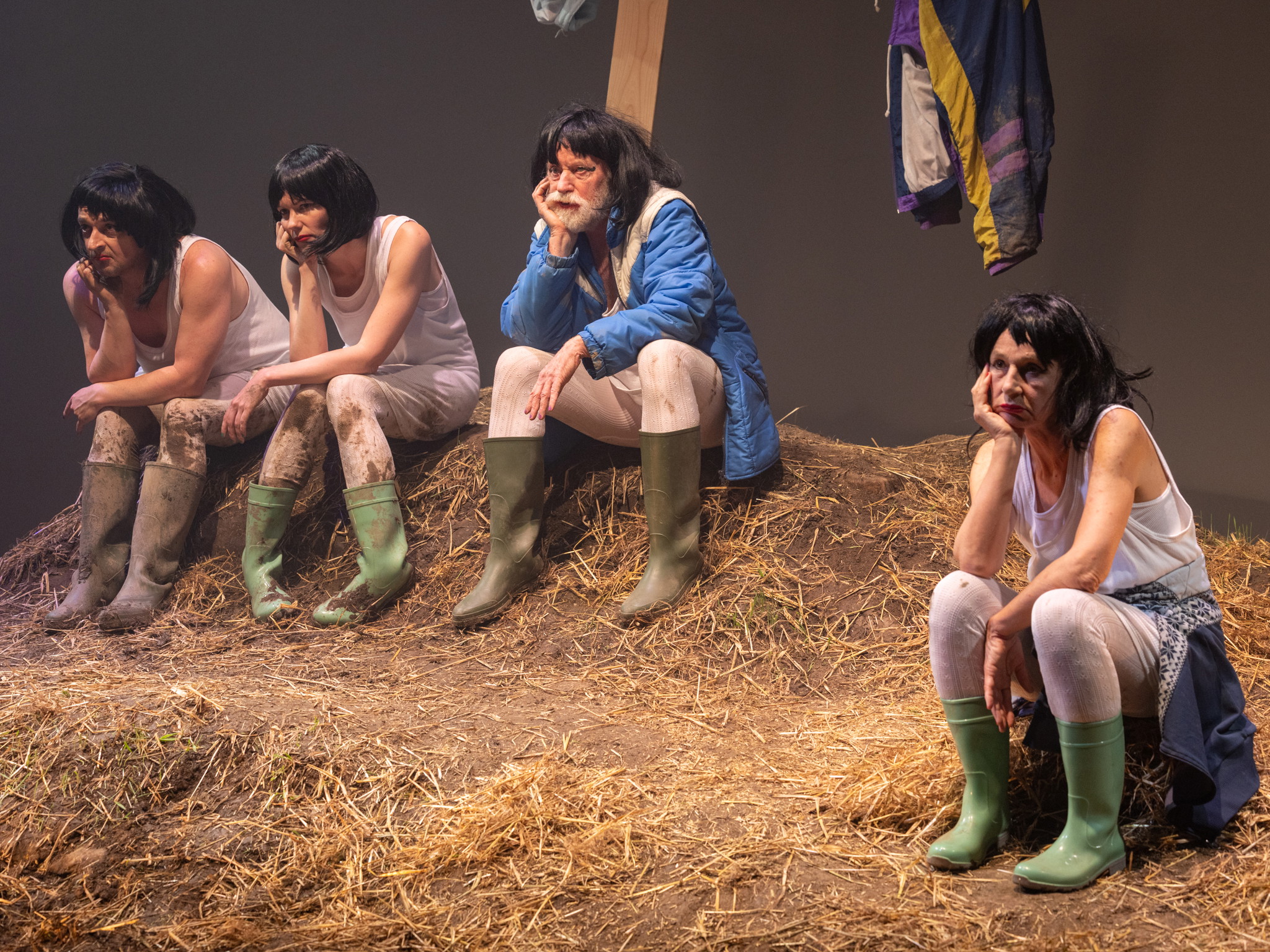 Das Ensemble: Sebastian Pass, Lisa Schrammel, Klaus Huhle und Martina Spitzer. 