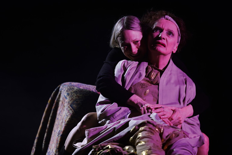 Mit Mavie Hörbiger in „Peer Gynt“ im Akademietheater.