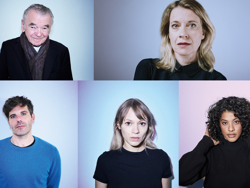 Das Ensemble von „Unter Tieren": Branko Samarovski, Caroline Peters,Thiemo Strutzenberger, Mavie Hörbiger, Azaria Dowuona-Hammond, Sebastian Rudolph und Inge Maux.