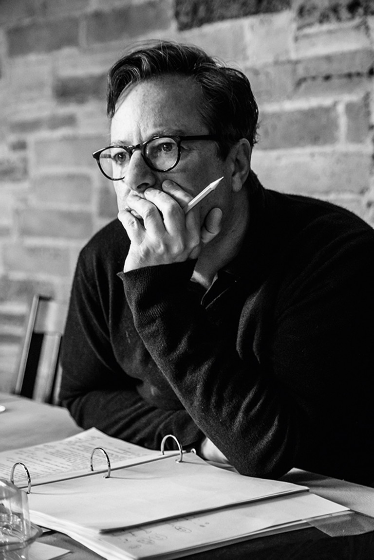 REGIE: Gordon
GREENBERG wuchs in New York auf und trat mit 13 Jahren in seiner ersten Broadway-Show auf. Er
inszenierte unter anderem am Broadway,
am Off-Broadway und
am Londoner West End,
schrieb außerdem für
Fernsehen und Bühne
und entwickelt und
produziert neue Stücke.