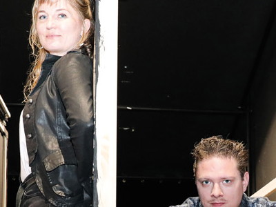 Karoline Reinke und Nicolas F. Djuren auf der Probebühne.