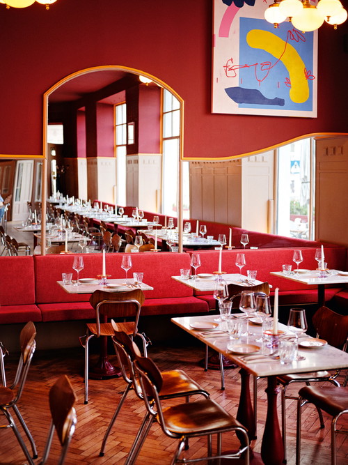 Der „Florianihof“: Brasserie statt Café scheint nunmehr die Devise, Altwiener Speisehaus für das 21. Jahrhundert.