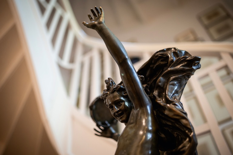 John Neumeiers Stiftung kaufte u. a. die Nijinsky- Familiensammlung. Hier eine
Skulptur des Tänzers.