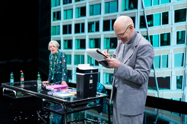 McNeal_Hartinger_Meyerhoff(c)Tommy Hetzel_BURG_130.jpg