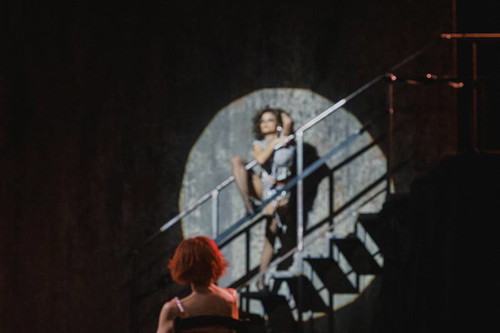 Bettina Mönch (Roxie Hart), Myrthes Monteiro (Velma Kelly)