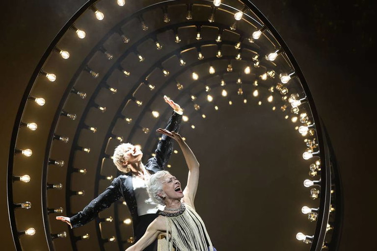 Sona MacDonald (Carlotta Campion), Melanie Böhm (Junge Carlotta)