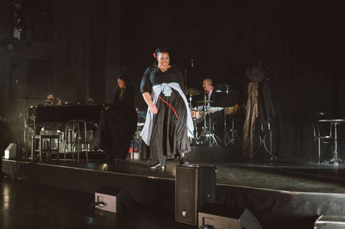 Gabriel Cazes (Musikalische Leitung), Julia Edtmeier (Micaëla), Katia Ledoux (Carmen), Jörg Mikula (Drums / Percussion)