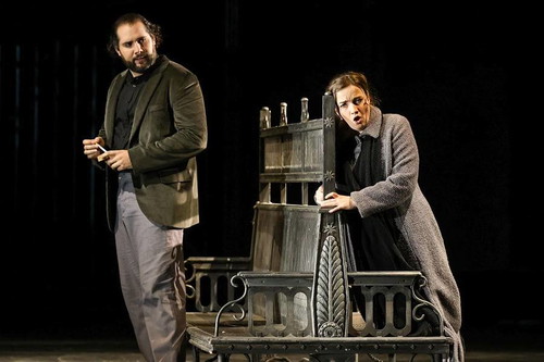 Trevor Haumschilt-Rocha (Marcello), Hedwig Ritter (Mimì)