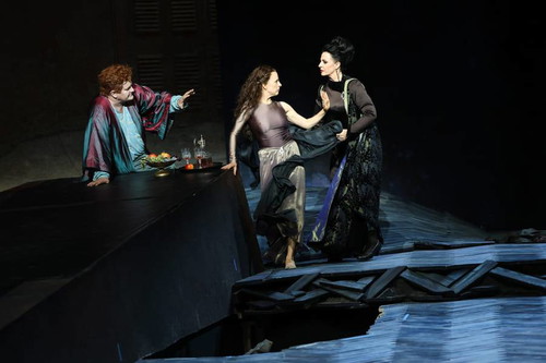 Probenfoto: Wolfgang Ablinger-Sperrhacke (Herodes), Astrid Kessler (Salome), Ursula Pfitzner (Herodias)